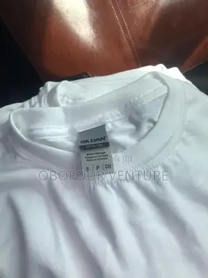 Photo - Gildan T-Shirts From the USA  White and Many More Colors