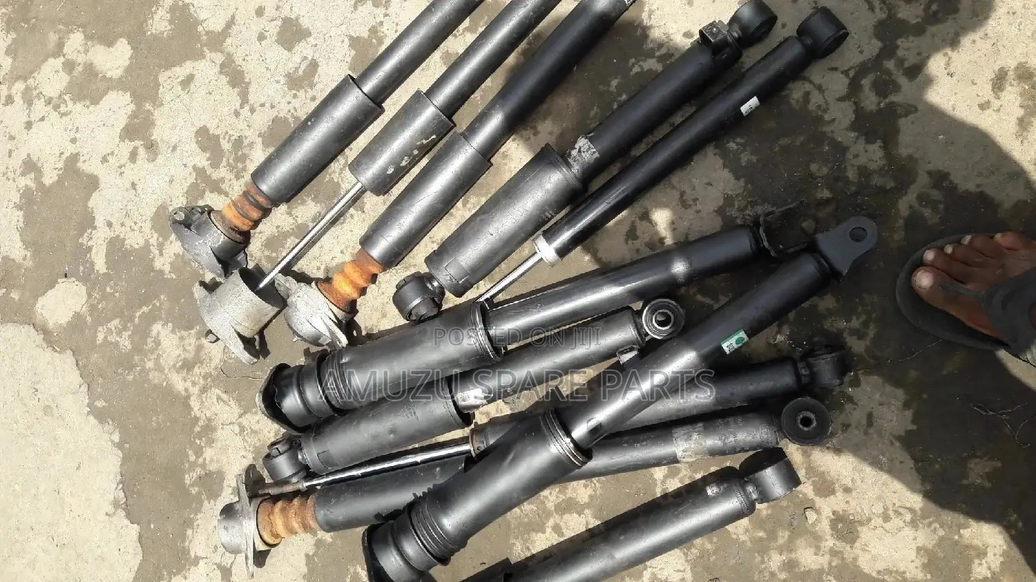 Goods Are in All Kinds of Front and Rear Shocks.