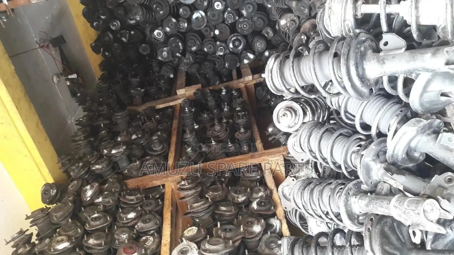 Goods Are in All Kinds of Front and Rear Shocks.