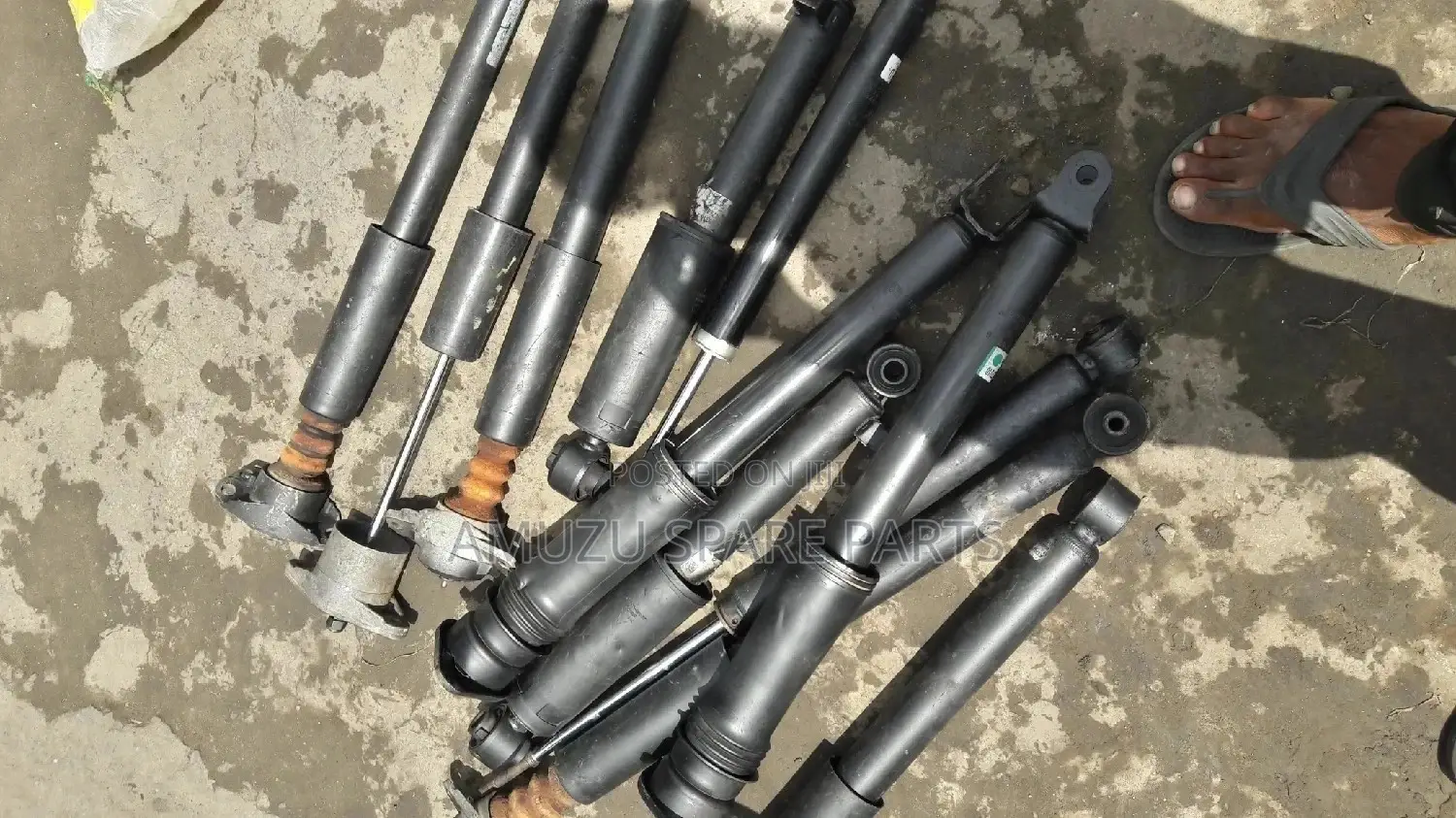 Goods Are in All Kinds of Front and Rear Shocks.