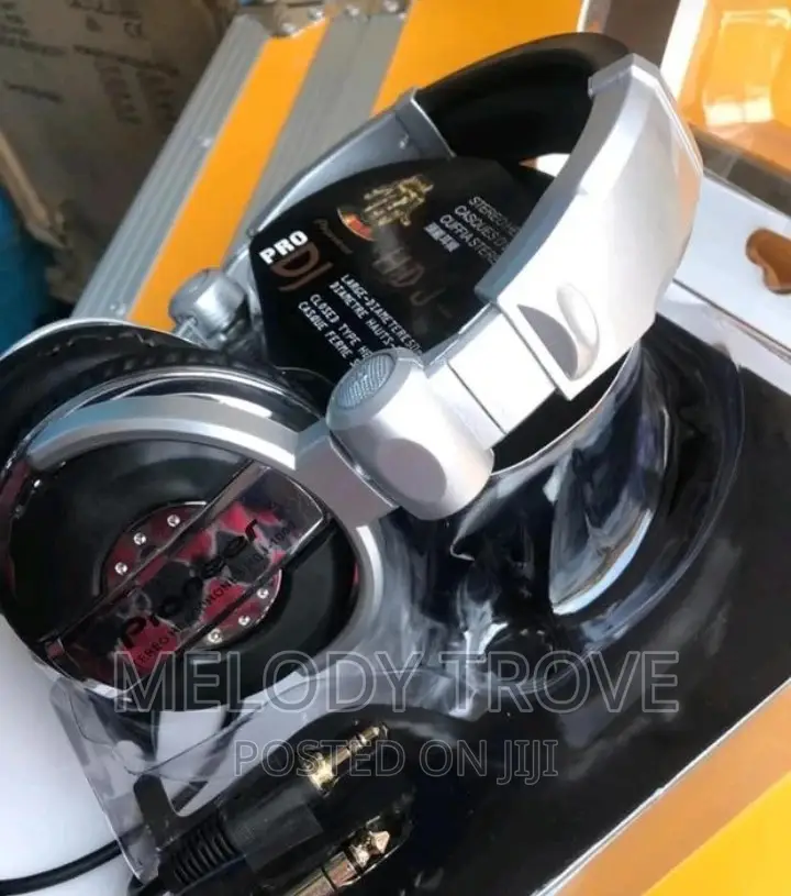 Pioneer HDJ 1000 Headphones