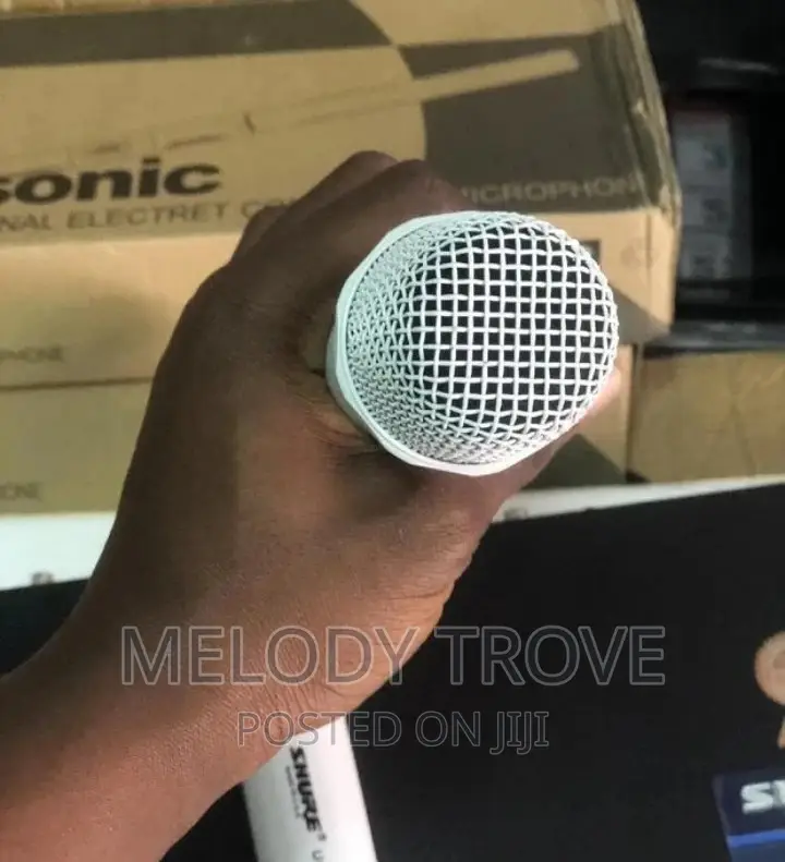 Shure Cordless Microphone (Ugx8)