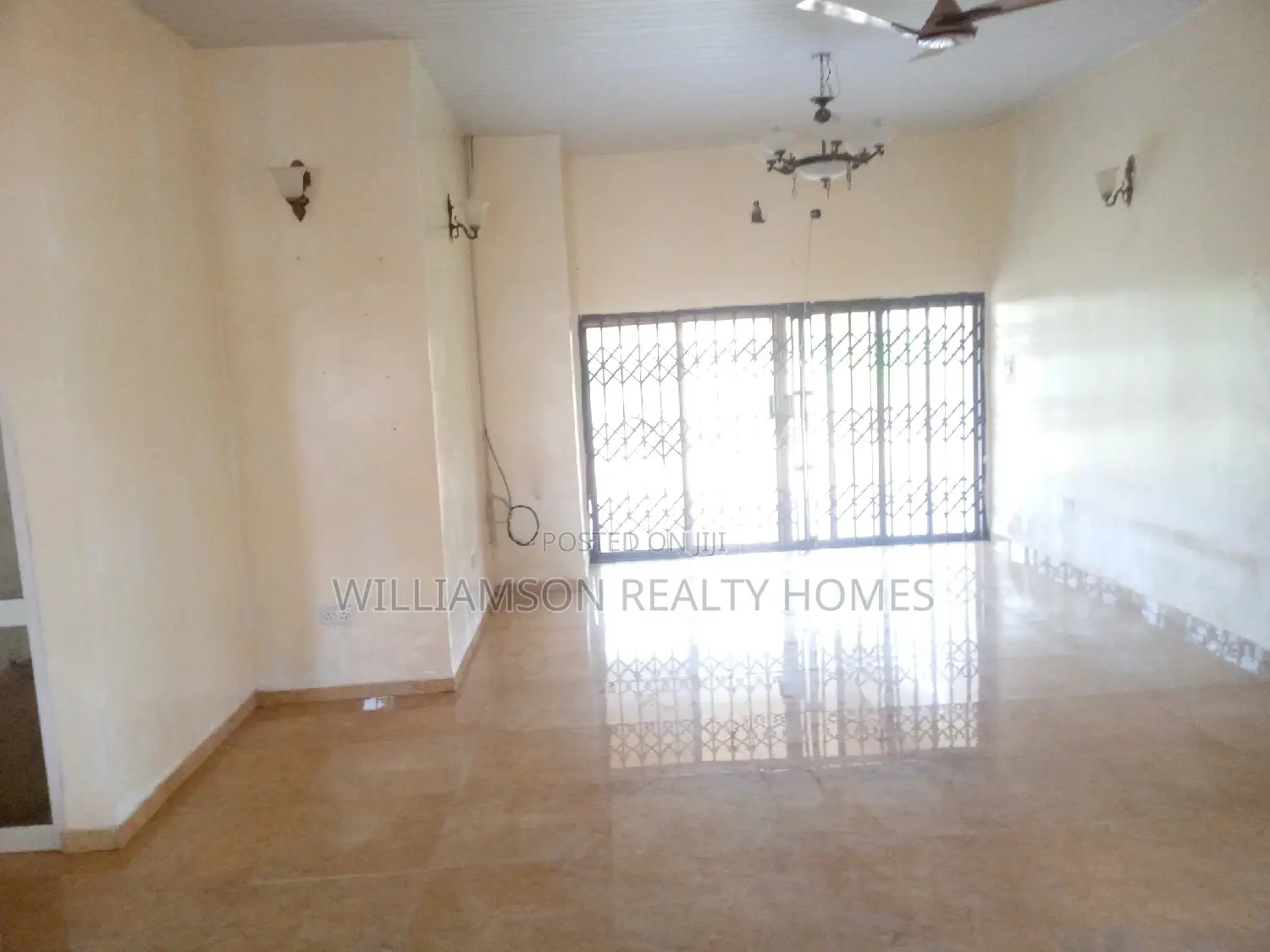 6bdrm House in Devtraco Estate, Spintex for rent