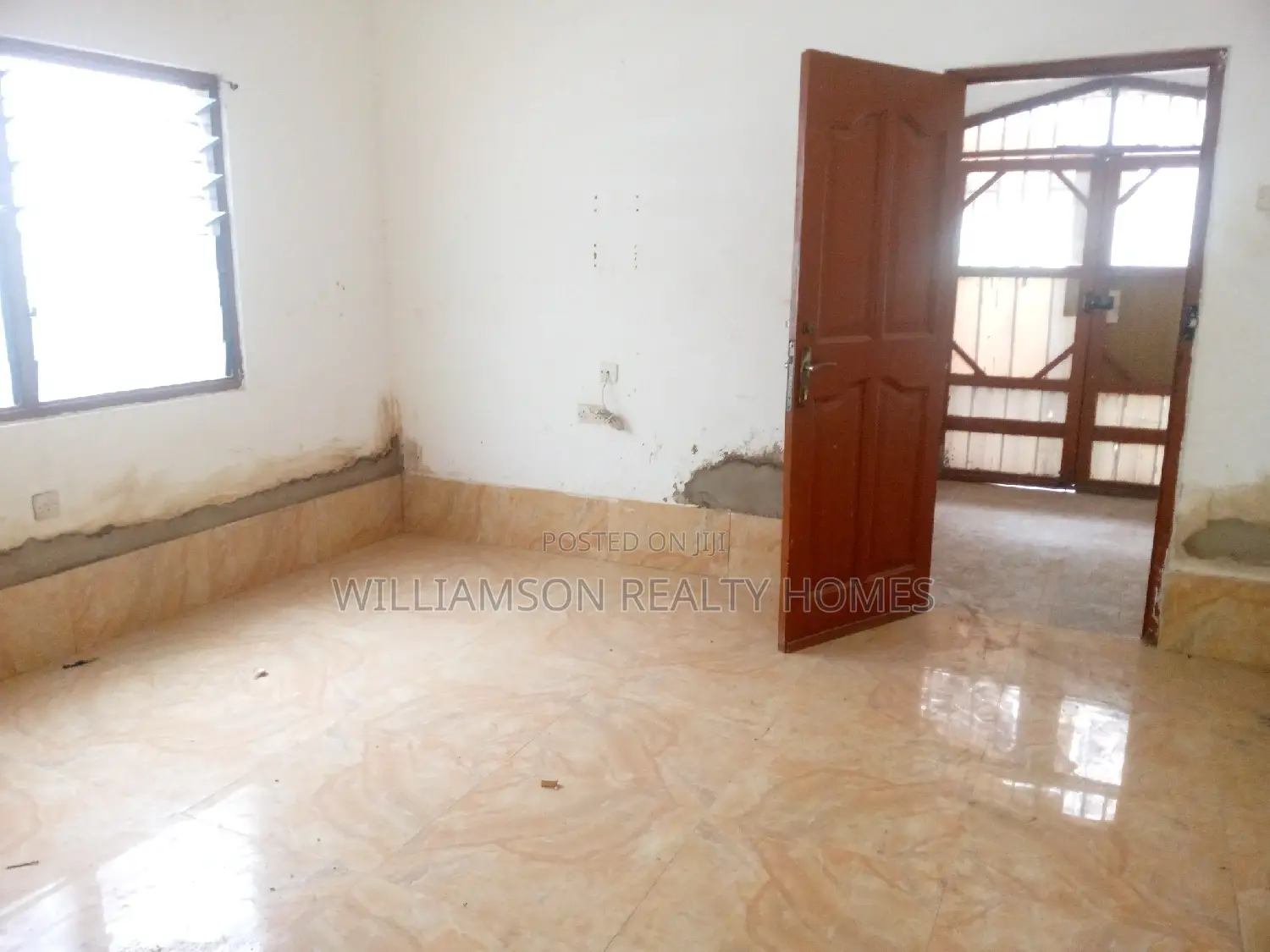 1bdrm Apartment in Community 18, Spintex for rent