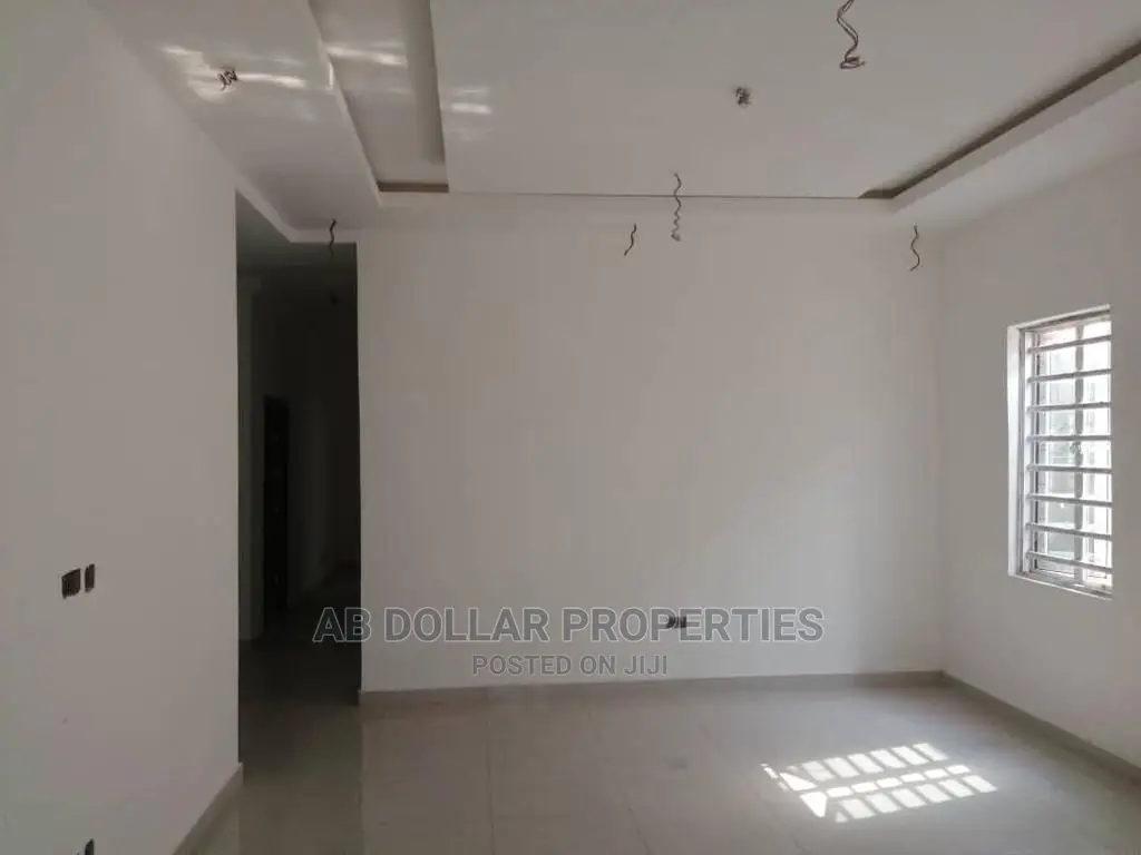 5bdrm House in Spintex for Rent