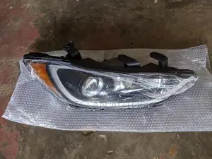 Elantra 2018 Headlights