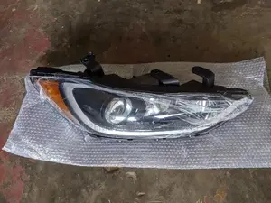 Elantra 2018 Headlights