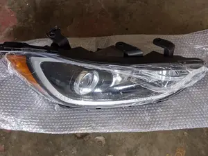 Elantra 2018 Headlights