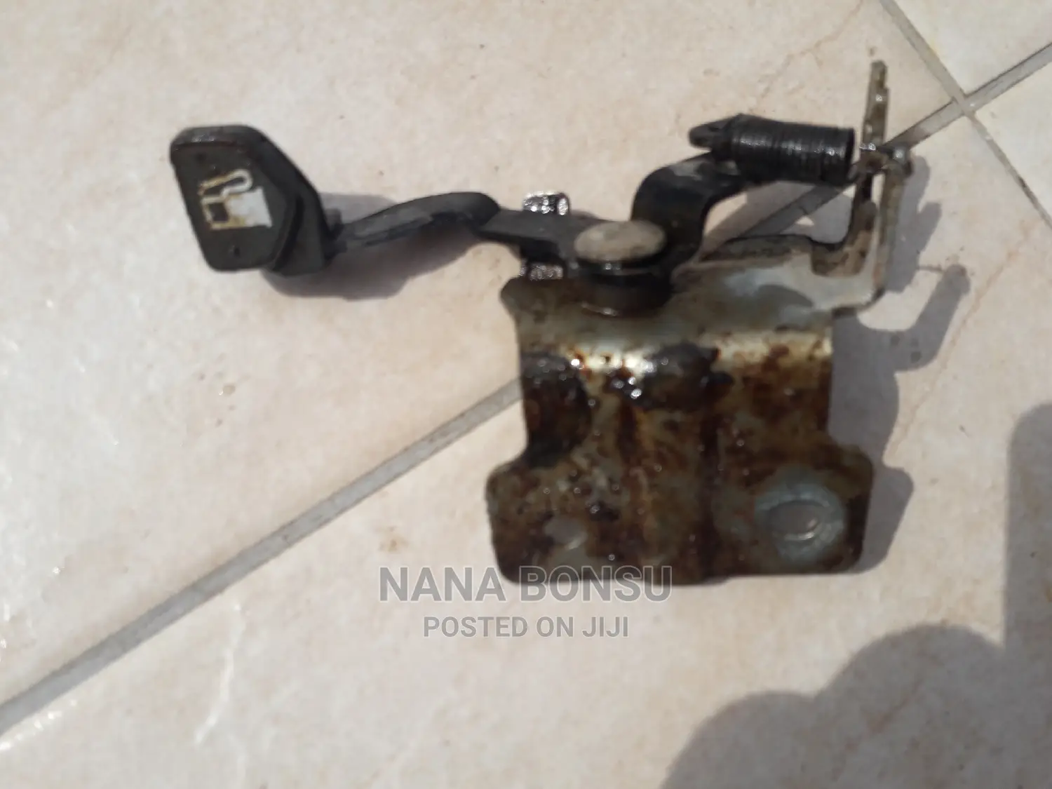 Chevrolet Spark Fuel Tank Opener Handle