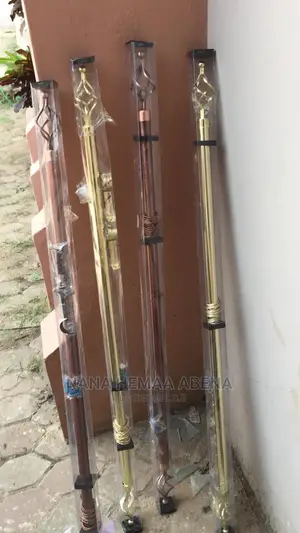Curtains Rods/Holders