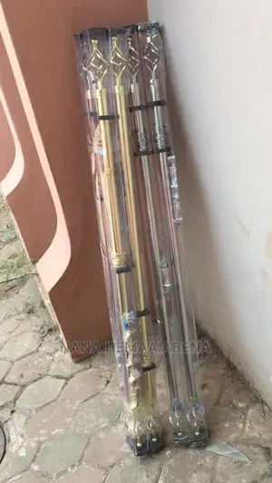 Curtains Rods/Holders