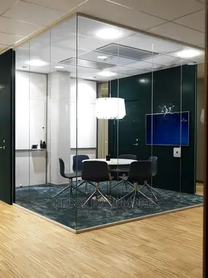 Frameless Glass Partition