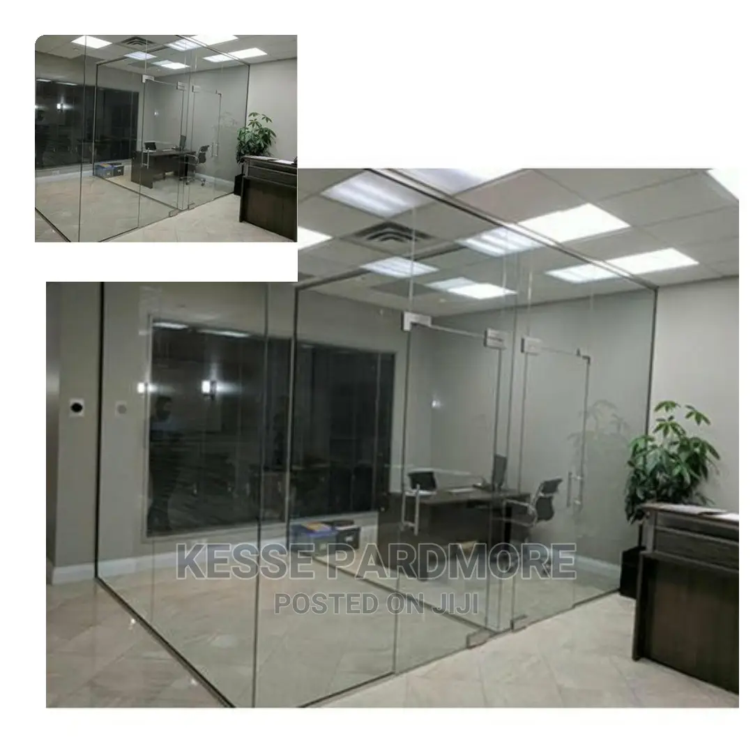Frameless Office Partition