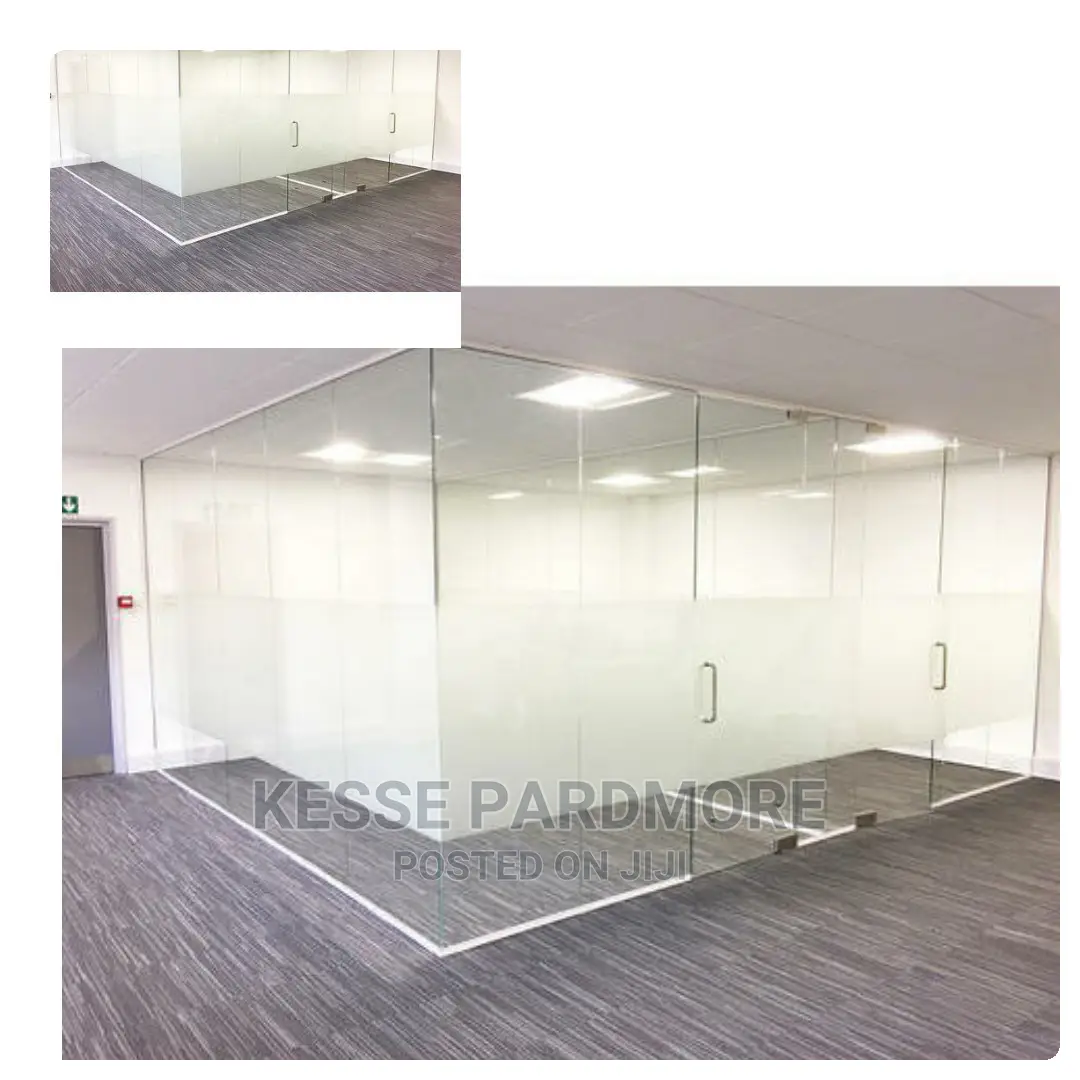 Frameless Office Partition
