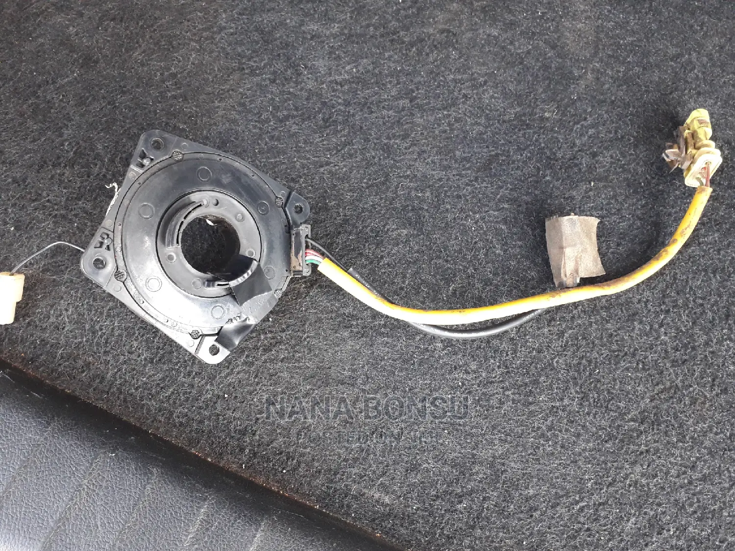 Chevrolet Spark Horn Plate