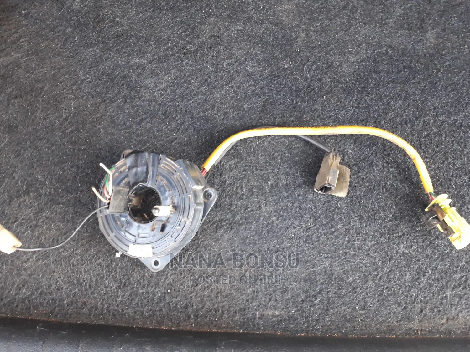 Chevrolet Spark Horn Plate