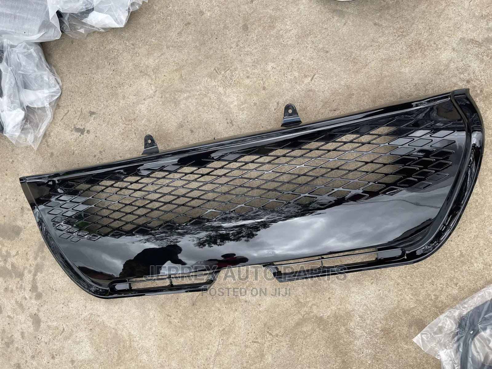 Toyota Corolla 2017-2018 Down Grille/Shells