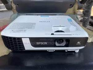Epson Eb-X51 Projector With 3800 Lumen