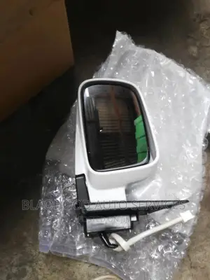 Honda CR-V/HR-V SIDE MIRROR Pair Available