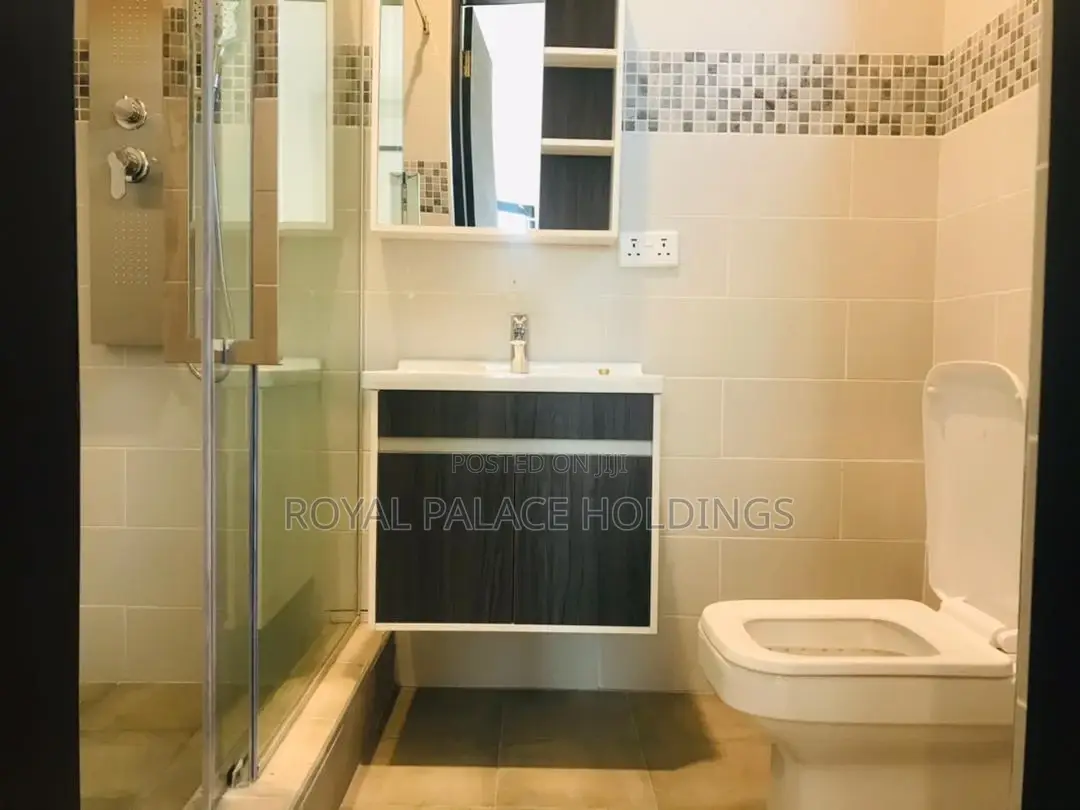 4bdrm Duplex in Hills, East Legon for sale