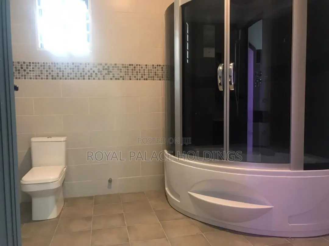4bdrm Duplex in Hills, East Legon for sale