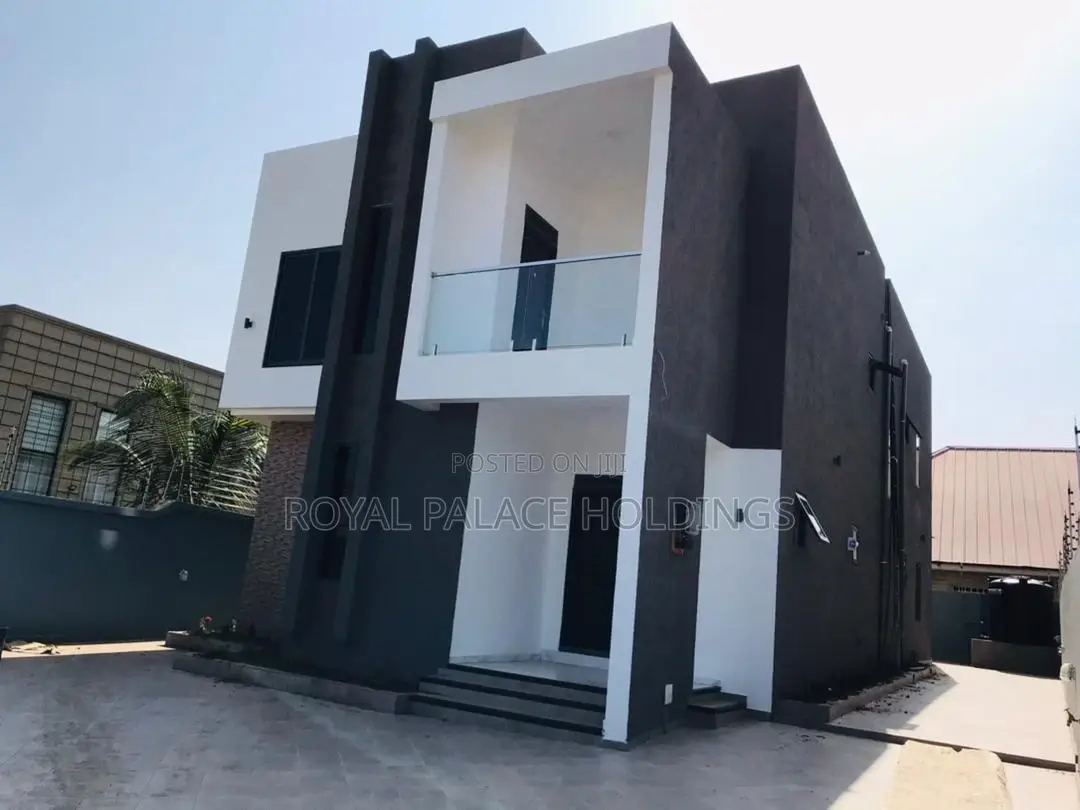 4bdrm Duplex in Hills, East Legon for sale