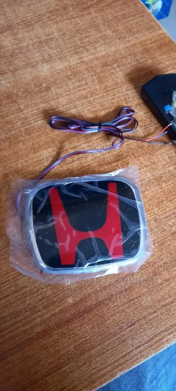 Honda Civic/Accord/Cr-v/Hr-v LED EMBLEM/CROWN Available