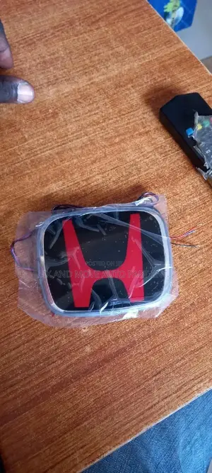 Honda Civic/Accord/Cr-v/Hr-v LED EMBLEM/CROWN Available