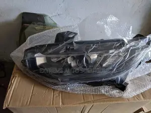 Honda Civic 2018 Headlights