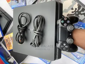 Ps4 Slim Uk Used 10 Games