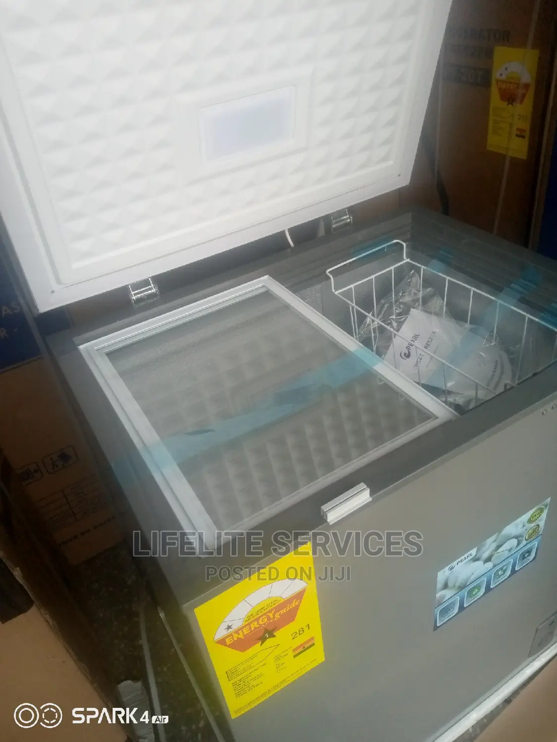 Freezer With Glass Cover(Pearl 147litre)