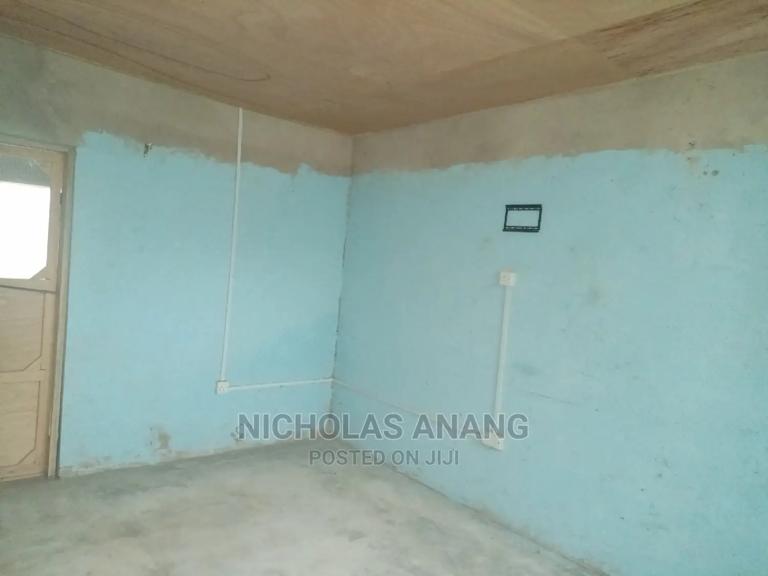 1bdrm House in New Town for rent