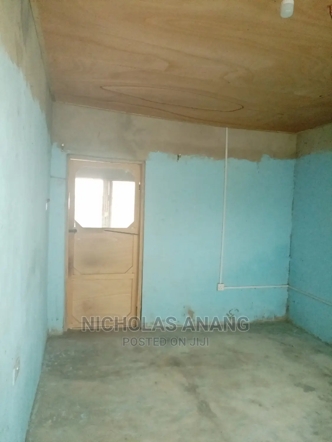 1bdrm House in New Town for rent