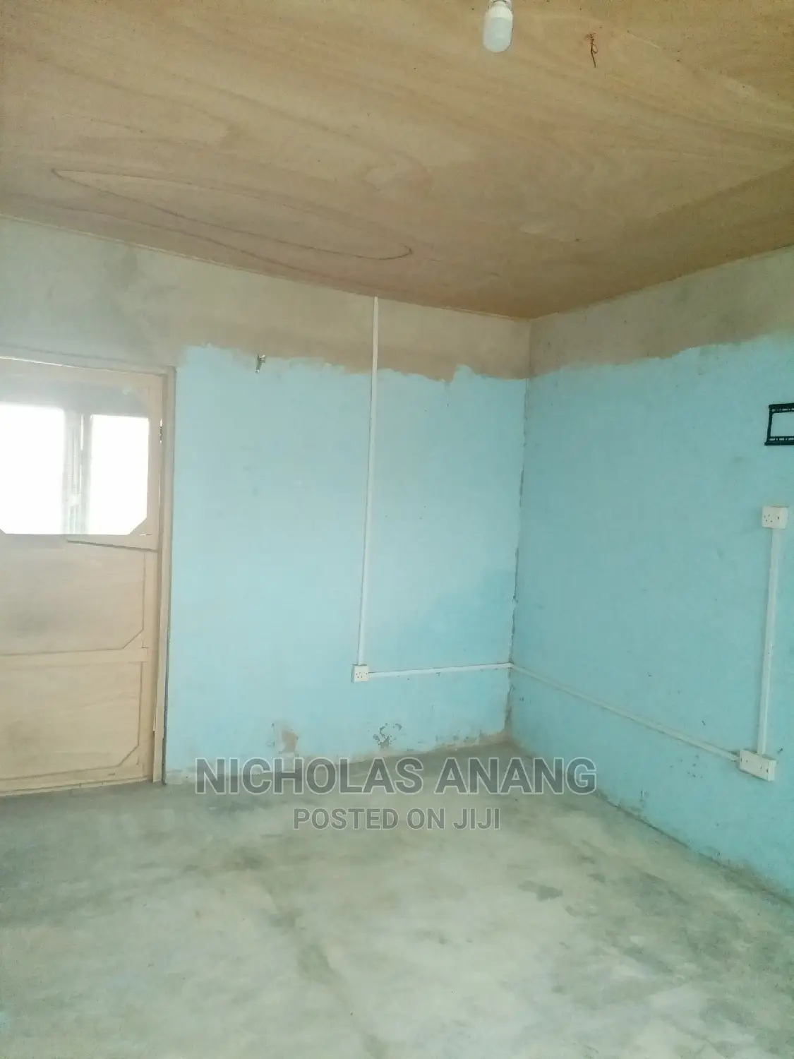 1bdrm House in New Town for rent