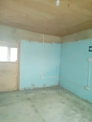 1bdrm House in New Town for rent