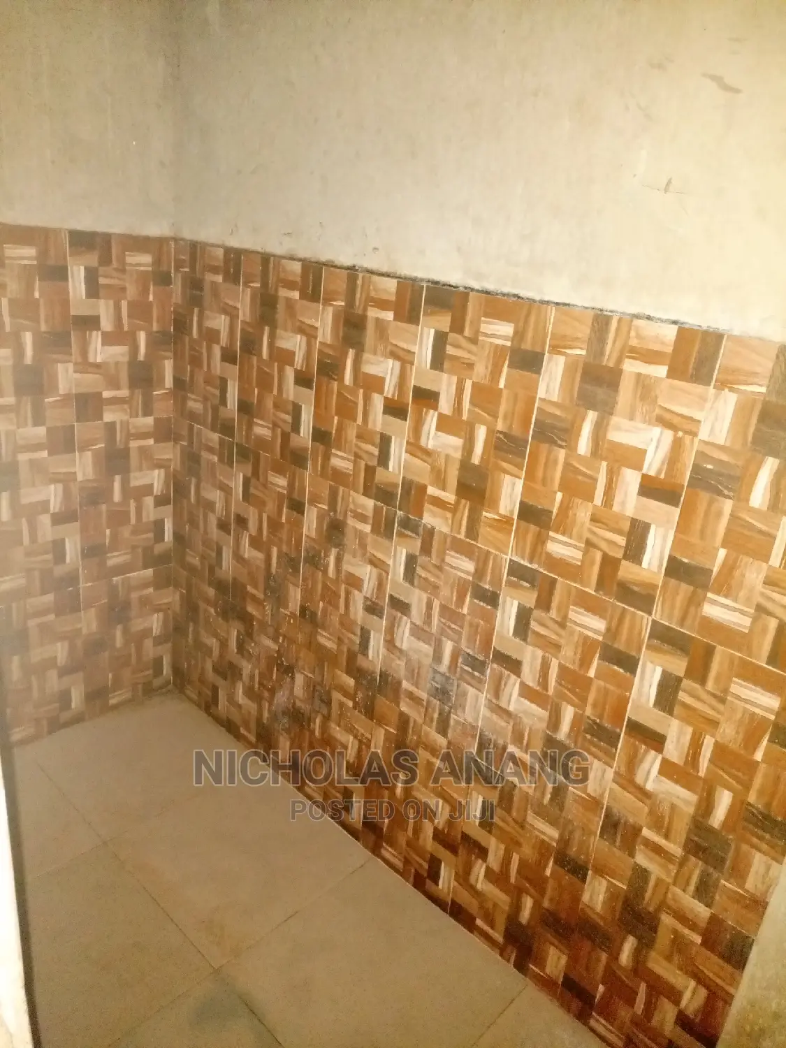1bdrm House in New Town for rent
