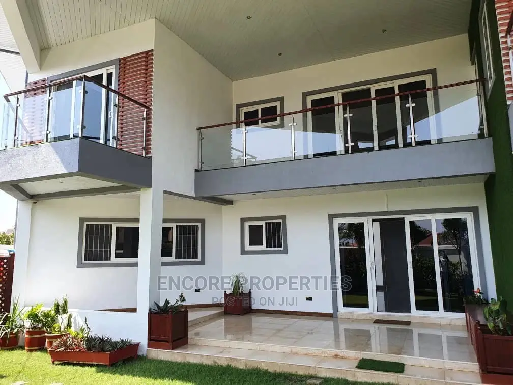 4bdrm Mansion in Airport Hills, Cantonments for Sale