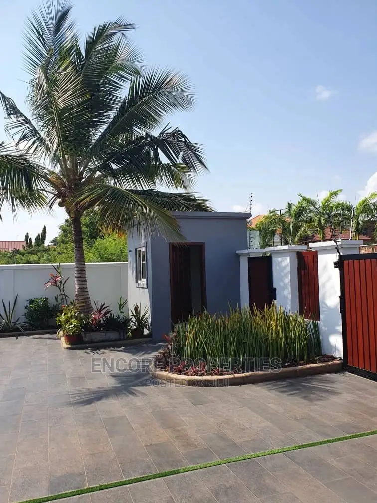 4bdrm Mansion in Airport Hills, Cantonments for Sale