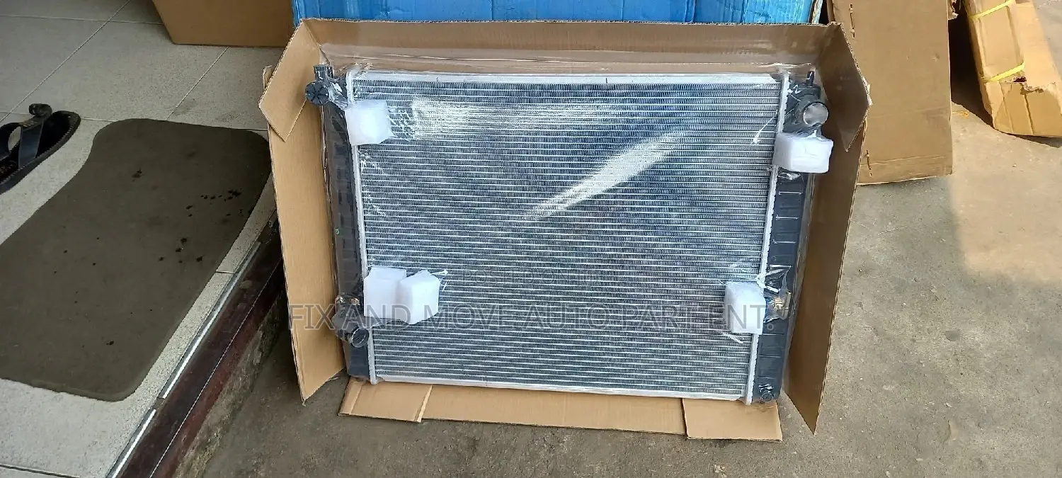 Infiniti Ex 35, Fx 35,Ex 37, Ex 37 Brand New Radiator Tank