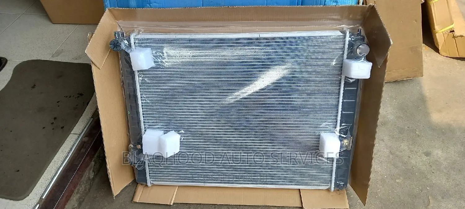 Infiniti Ex 35, Fx 35,Ex 37, Ex 37 Brand New Radiator Tank