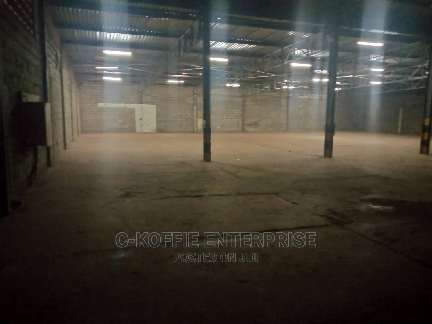 1000sqm Warehouse at Madina