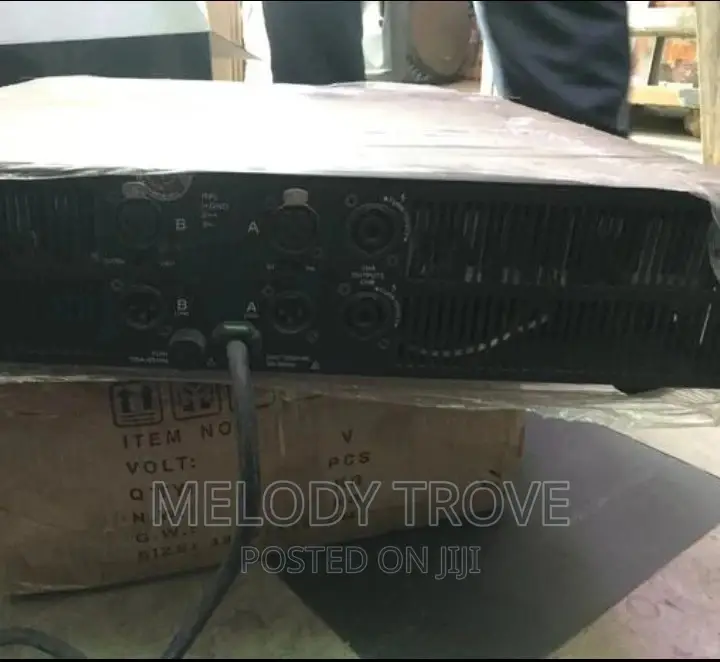Amplifier CA6 (Crest Audio)