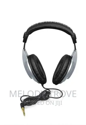 Behringer HPM 1000