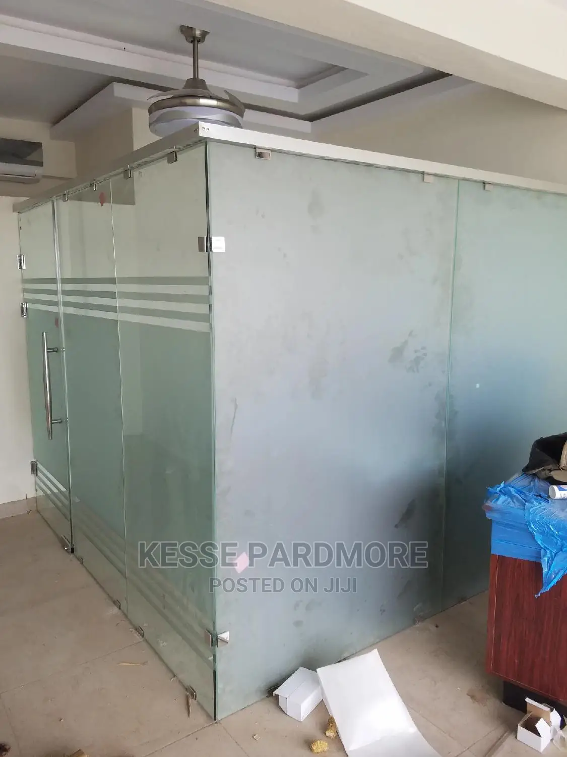 Office Partation With Framless Glass