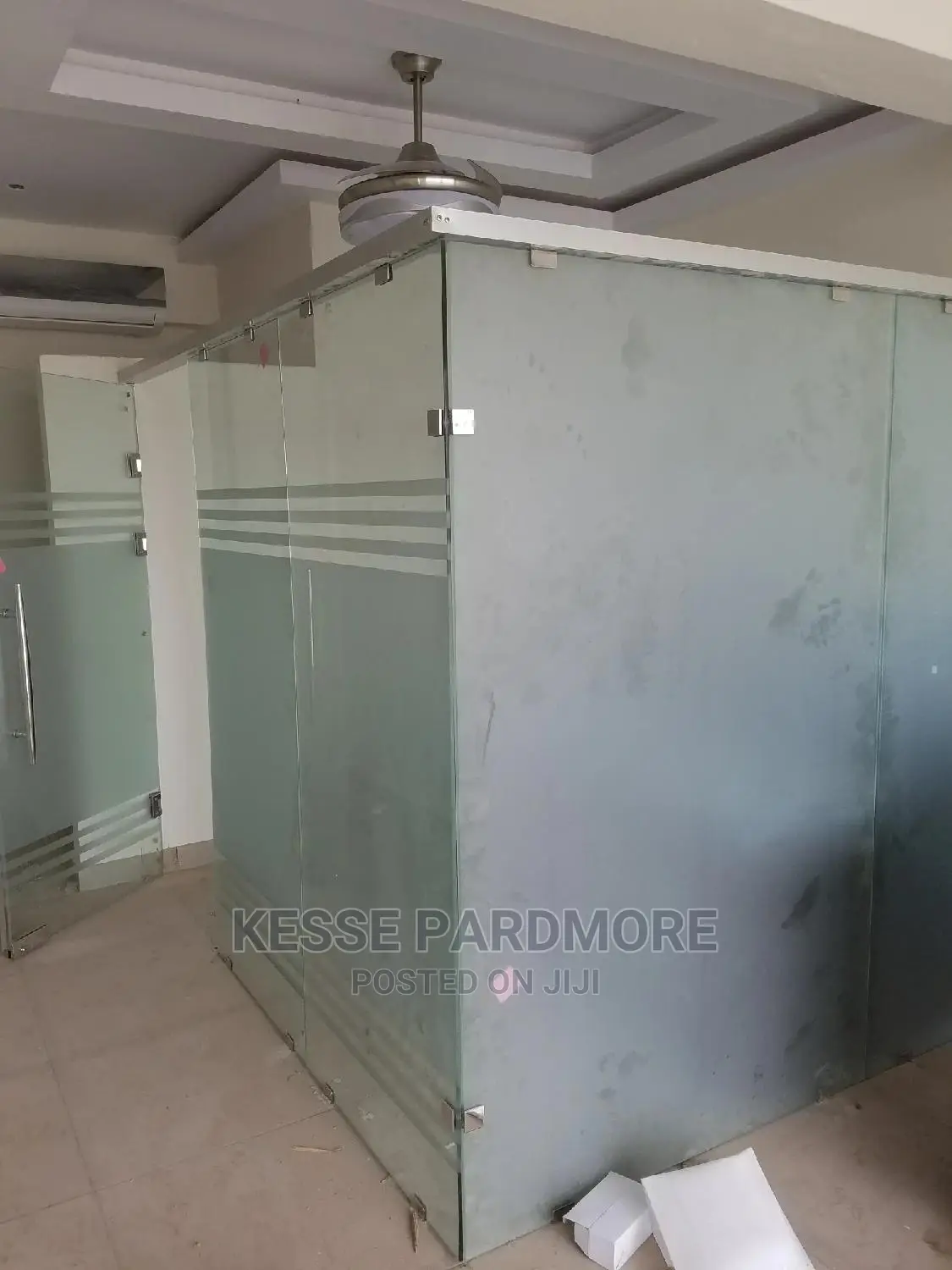 Office Partation With Framless Glass