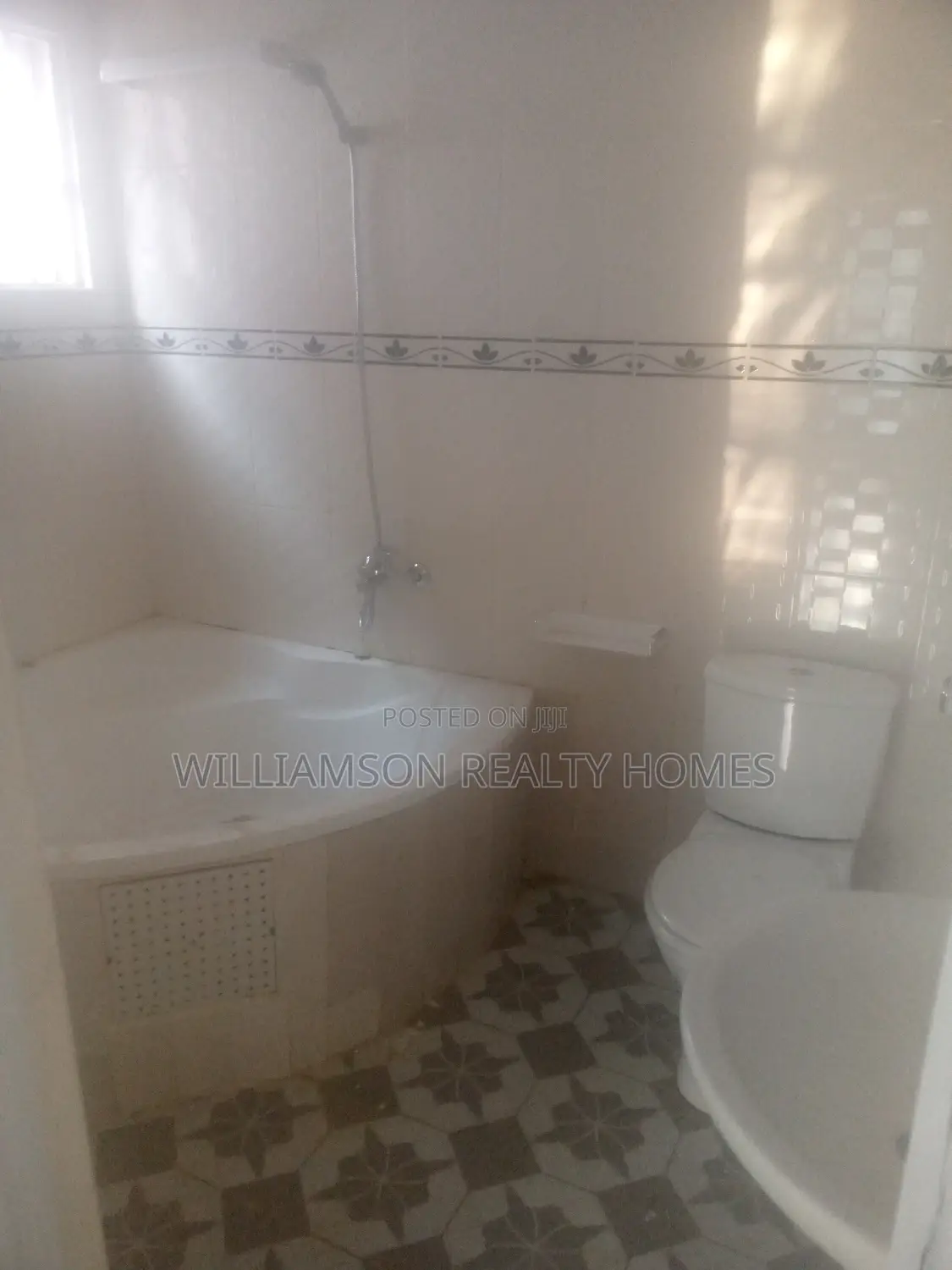 3bdrm House in Tempo Estate, Spintex for rent