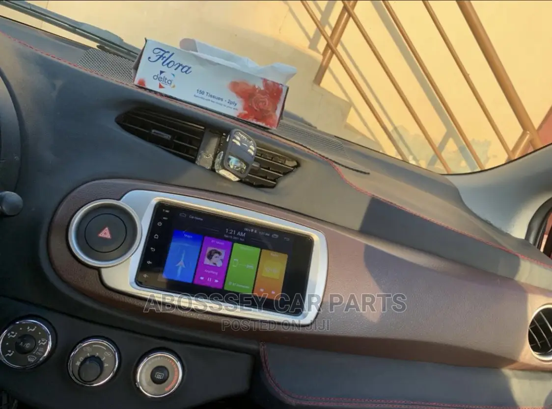Toyota Vitz Android Player