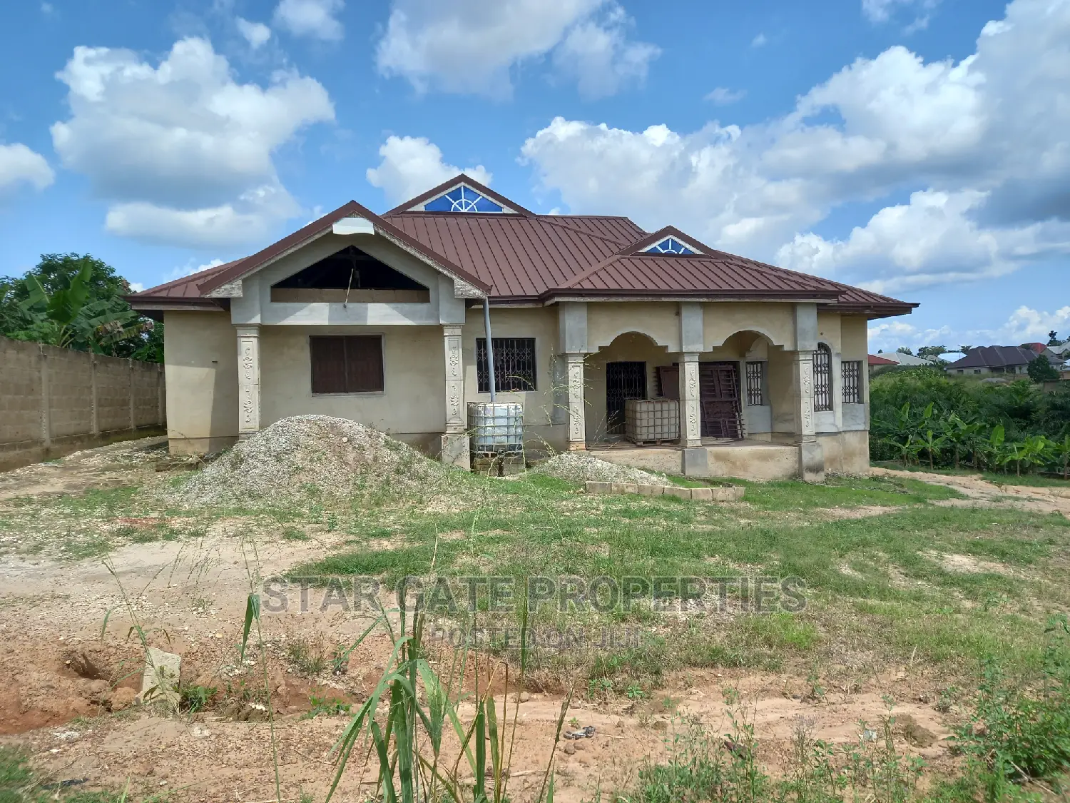 7bdrm House in Star Gate Properties, Kumasi Metropolitan for Sale