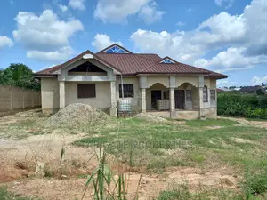 7bdrm House in Star Gate Properties, Kumasi Metropolitan for Sale
