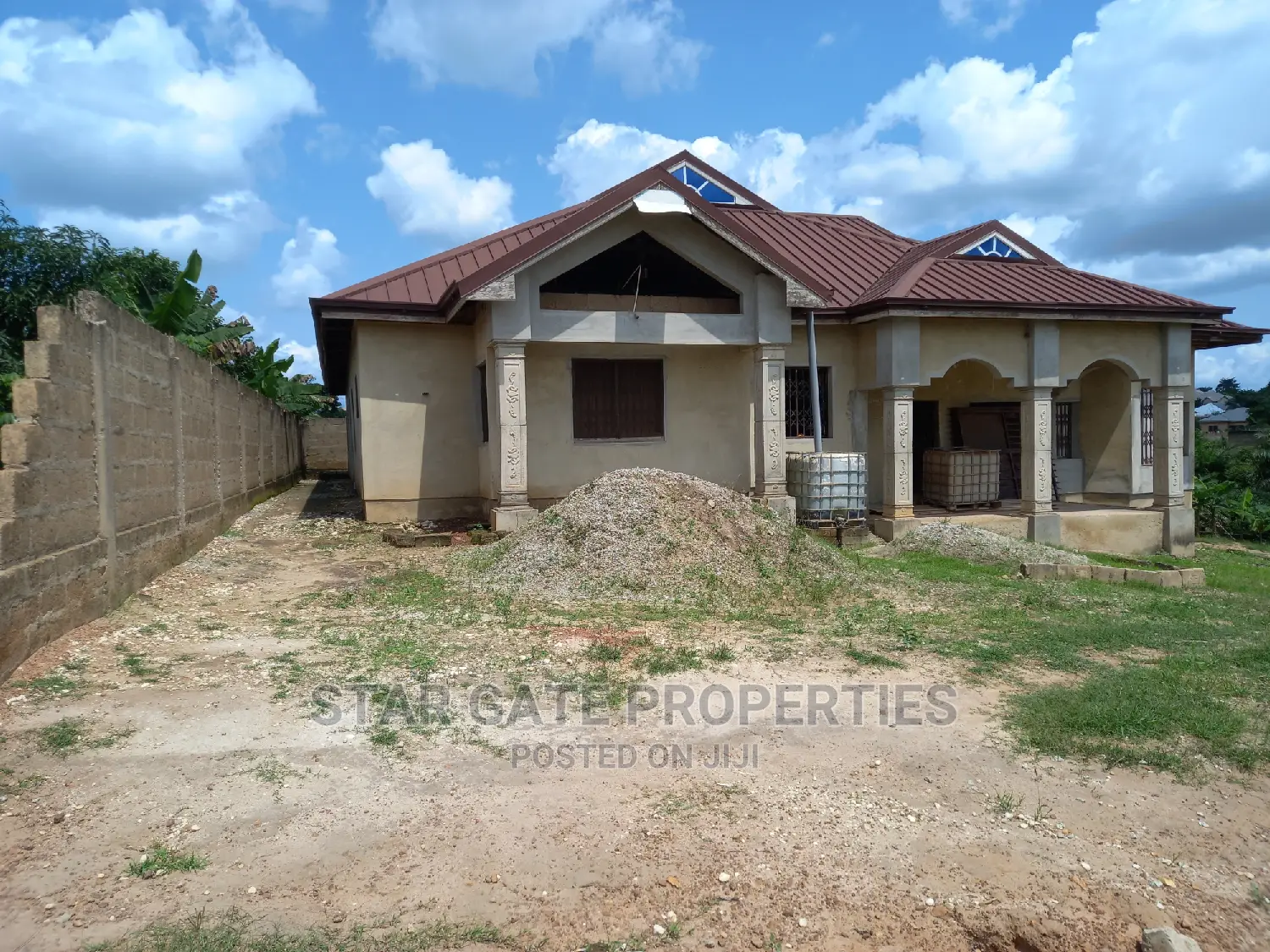 7bdrm House in Star Gate Properties, Kumasi Metropolitan for Sale